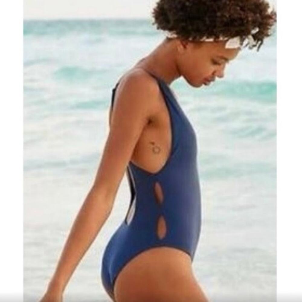NWOT Aerie One Piece High Cut Cheeky Swimsuit Sz Small Side Cut Out Design Black - Picture 9 of 10